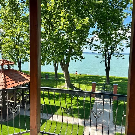 Sandor-villa